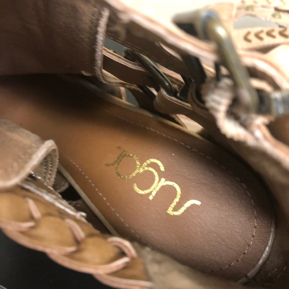 Bootie type heel